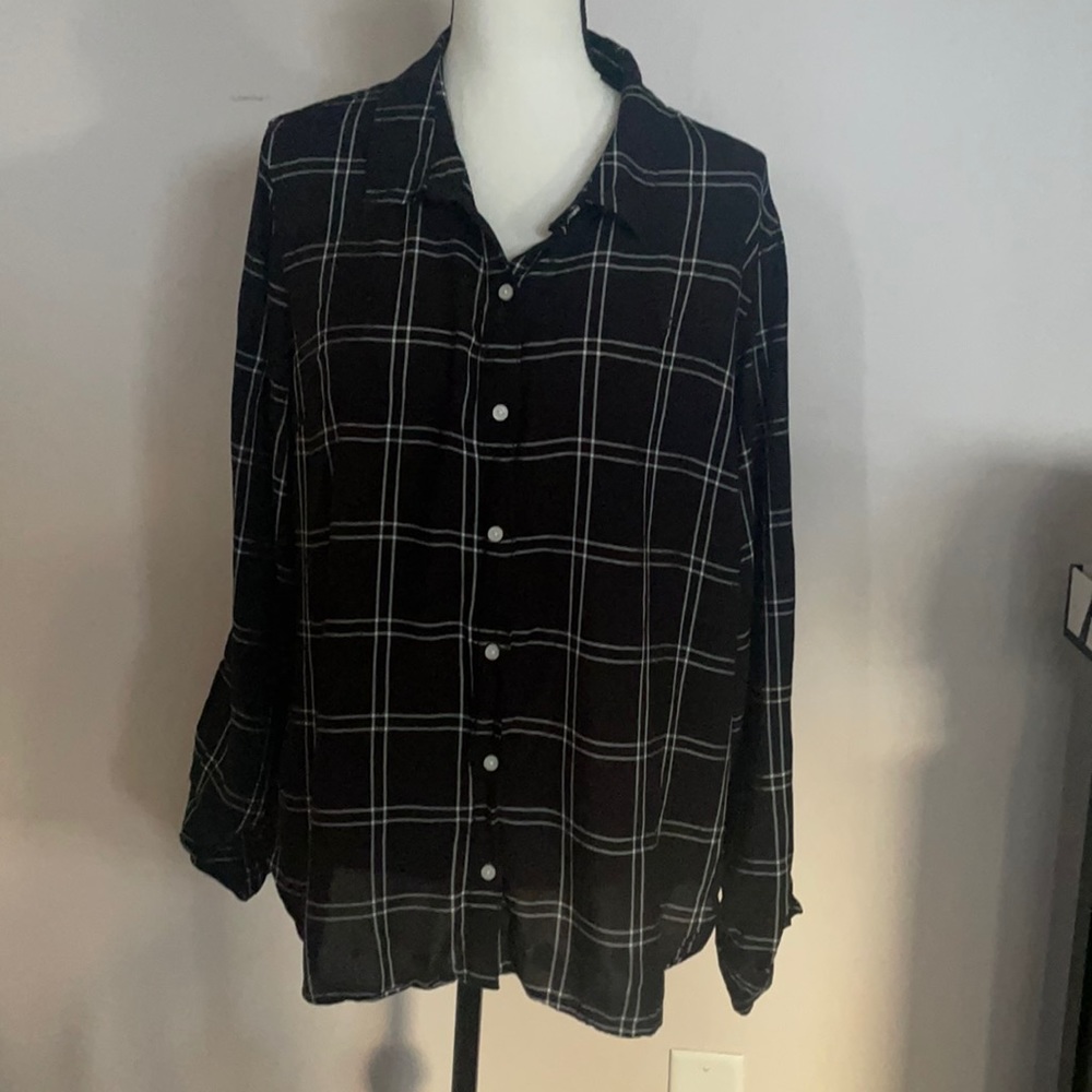 Tommy Hilfiger NEW plaid black and white button up